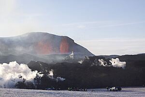 Fimmvordauhals volcano eruption 2010 03 27