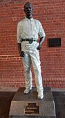 George Giffen statue Adelaide Oval, 2017.jpg