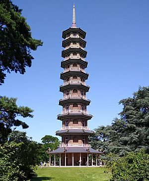 Great Pagoda at Kew Gardens 2.jpg
