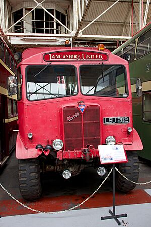 Lancashire United tow wagon (LSU 282)