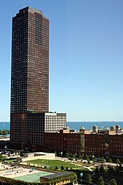 North Pier Apartments, Chicago.jpg