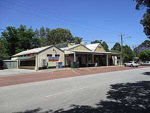 Serpentine General Store, November 2019