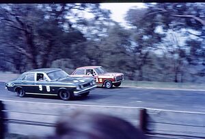 Barry Seton at the 1968 Hardie-Ferodo 500 (2)