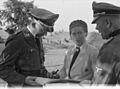 Bundesarchiv Bild 101III-Alber-174-14A, Heinrich Himmler mit Gertrud Scholtz-Klink