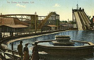 Chutes, a color postcard (00037584)