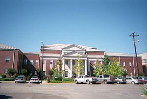 Clarke County Courthouse in Grove Hill