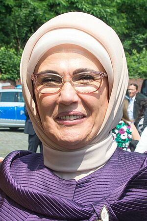 Emine Erdoğan in Hamburg, Germany, July 2017 (cropped).jpg
