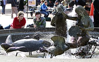 Ghirardelli Square Fountain, SF, CA, jjron 25.03.2012.jpg