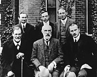 Hall Freud Jung in front of Clark 1909