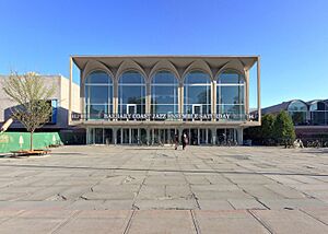 Hopkins-Center-for-the-Arts-Wheelock-St-Hanover-New-Hampshire-05-2018b