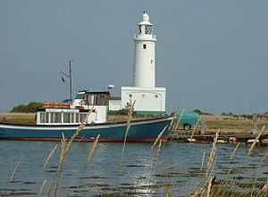 Hurst Point Ferry and Lighthouse - geograph.org.uk - 334006