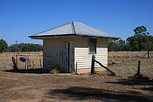 Isisford District Hospital (former) morgue (2014)