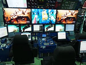 JAMSTEC Deep Sea Research Ship Kairei P7224519