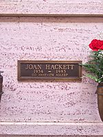 Joan Hackett Grave