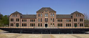 Maastricht - Tapijnkazerne 6-11-14 GM-3870 20200411 vml logiesgebouwen