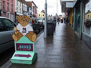 Maud's Ice Cream, Omagh - geograph.org.uk - 1069729.jpg
