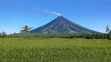 Mayon Volcano as of March 2020.jpg