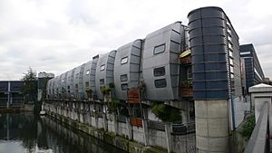 Nicholas Grimshaw flats Camden Town back of Sainsburys