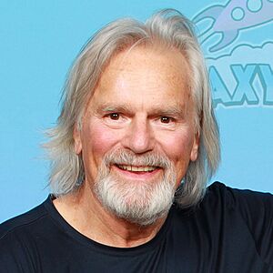 Richard Dean Anderson at GalaxyCon Richmond 2024.jpg