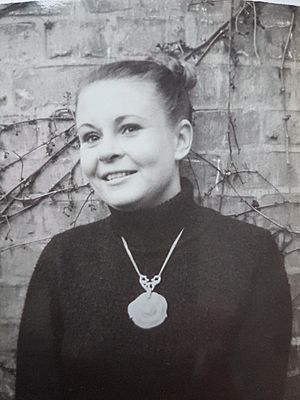 Skådespelaren Wallin Grahn utanför Intiman i Malmö
