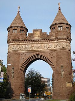 South face - Soldiers and Sailors Memorial Arch, Bushnell Park, Hartford, CT
