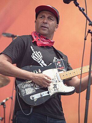 Tom Morello (28) (53816643962) (cropped).jpg