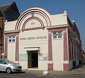 True Church of Jesus, North End Avenue, North End, Portsmouth (March 2019) (4)