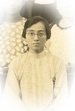 臺灣第一位女醫師蔡阿信 First Female Taiwanese Medical Doctor Tsai A-Hsin in 1934
