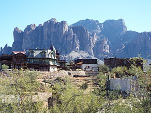 Goldfield Ghost Town with the Superstition Mountains in the background
