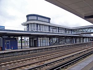Ashford Intl station bldg