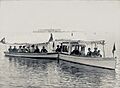 Carlos de Borbón y Tirso de Olazábal con sus familias, en Venecia (1904)