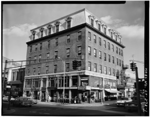 EXTERIOR FRONT AND SIDE VIEW, GENERAL - First Telephone Exchange Building, 741 Chapel Street, New Haven, New Haven County, CT HABS CONN,5-NEWHA,41-1