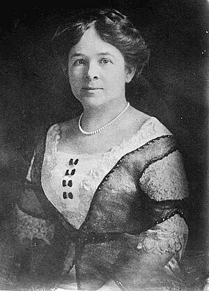 Ford Henry wife