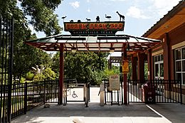 Frank Buck Zoo, Gainesville, Texas, USA-31July2010.jpg