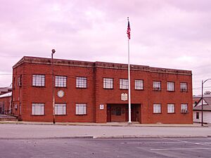 Lenoir-city-war-memorial-building-tn1