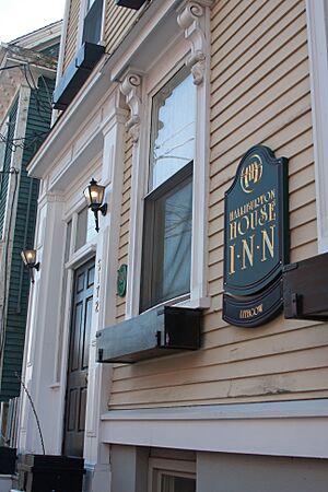 Lithgow House - Halliburton House Inn in Halifax