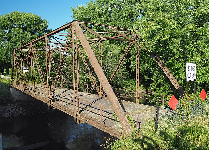 Madelia West Bridge