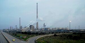 Oil refinery in Homs, 2010