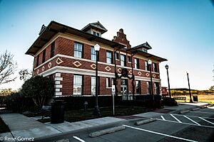 TandPDepotBaird (1 of 1)