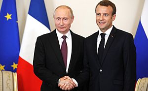 Vladimir Putin and Emmanuel Macron (2018-05-24) 07