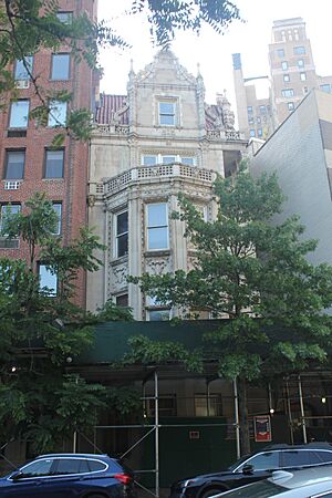 W 72 St Riverside Dr Jun 2022 01