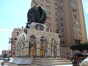 Carroza de la visión de San Juan, conocida como "la bola", Paso Blanco, Semana Santa Lorca