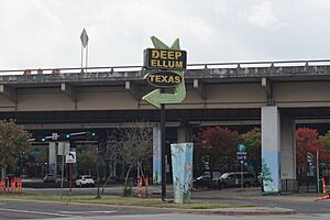 Deep Ellum November 2017 04 (Deep Ellum Neon Sign)