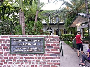 Ernest Hemingway Home - panoramio