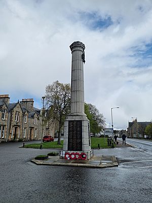 Grantown On Spey, The Square 02