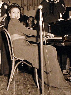 Hazel Scott on December 17, 1943 playing at Naval Station Great Lakes - 80-G-294759 (28080175326) (cropped)