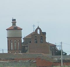 Iglesia y depósito de Aldeanueva del Codonal