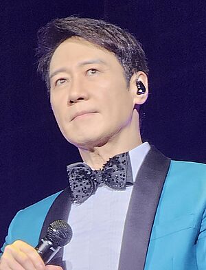 Leon Lai in concert 20240518 (cropped).jpg