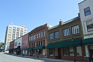 Main between Davis and Maple, Burlington