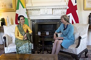 May meets with Aung San Suu Kyi in 2016